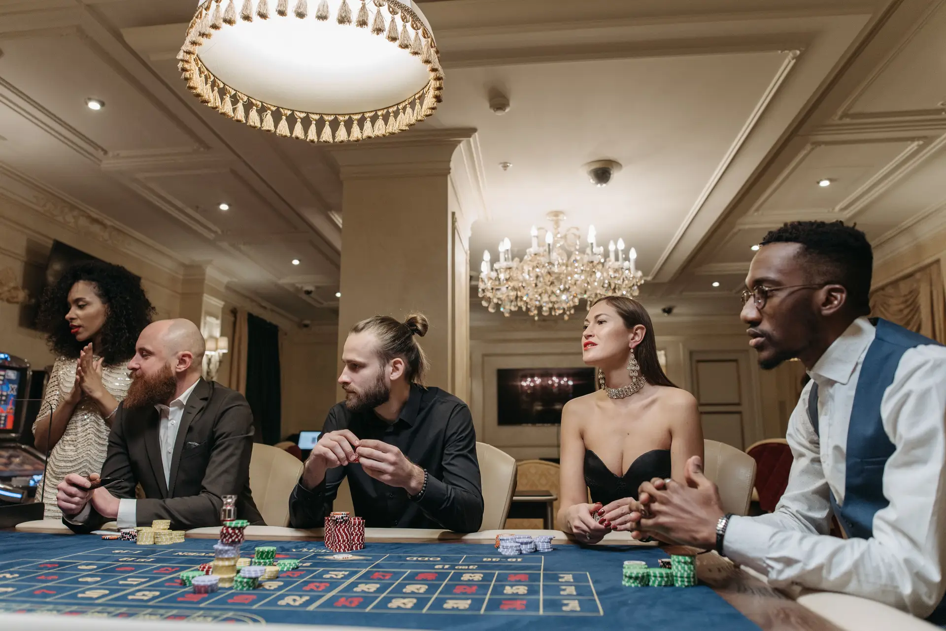 Elegante Casino-Atmosphäre im NorquarianregalCourt